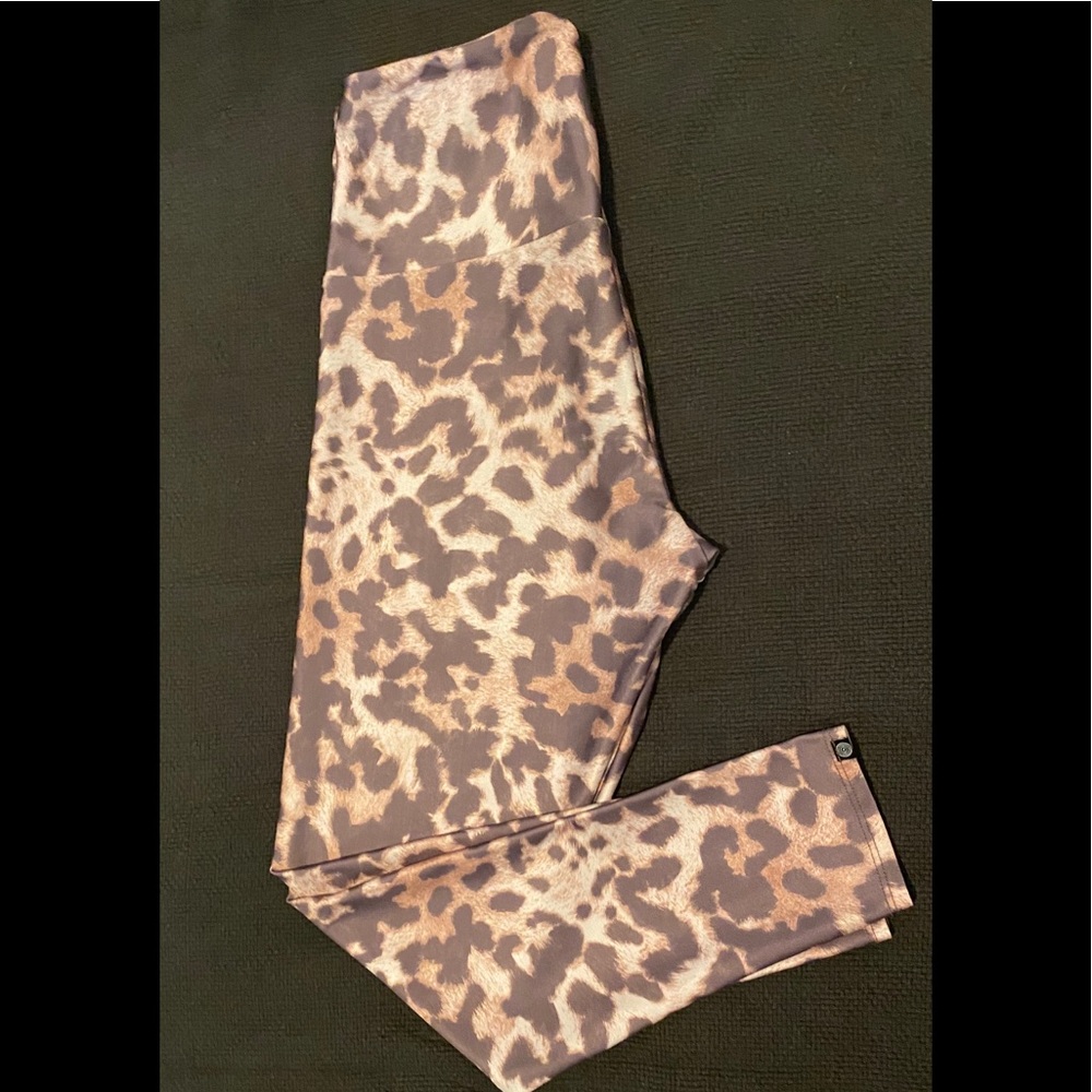 Onzie yoga pants